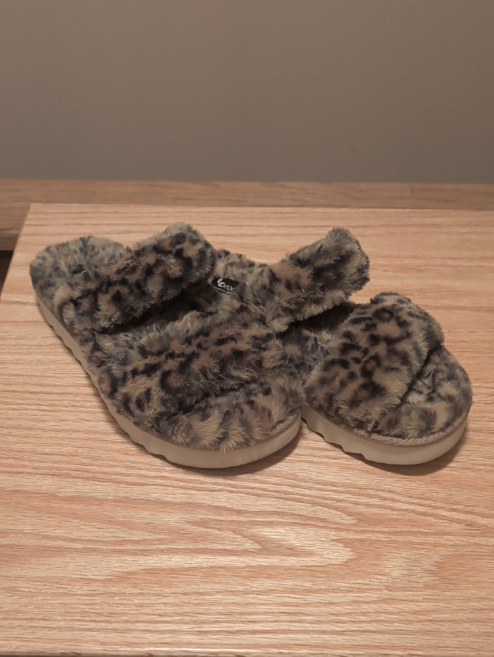 Koolaburra By UGG Women's Leopard Plush Slide Sandals - Taupe & Black Size 6
